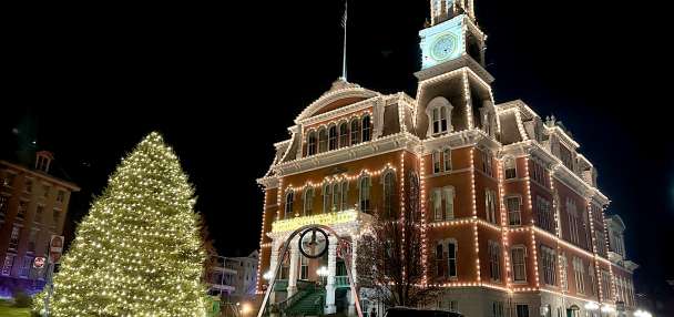 Hallmark holiday movie fans are flocking to Connecticut's quaint filming locations