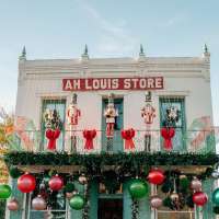 US tariffs are having an uneven effect on holiday prices and purchases