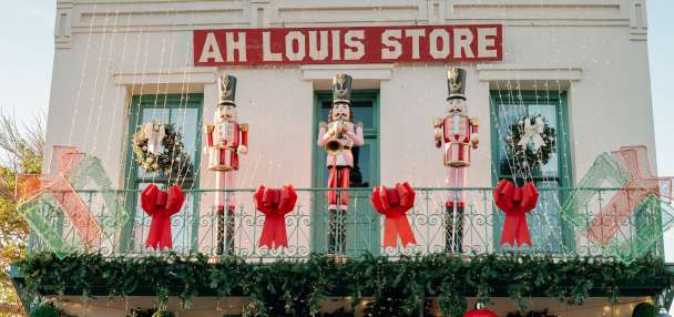 US tariffs are having an uneven effect on holiday prices and purchases