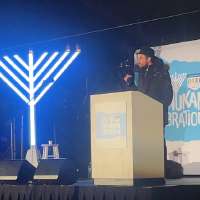 'We will not cower': Utah County Hanukkah celebration honors tradition following deadly violence