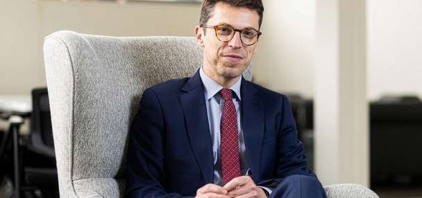 An MIT professor was fatally shot at his home, and police launched a homicide investigation