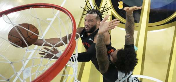 Knicks win NBA Cup after rallying to beat Spurs 124-113