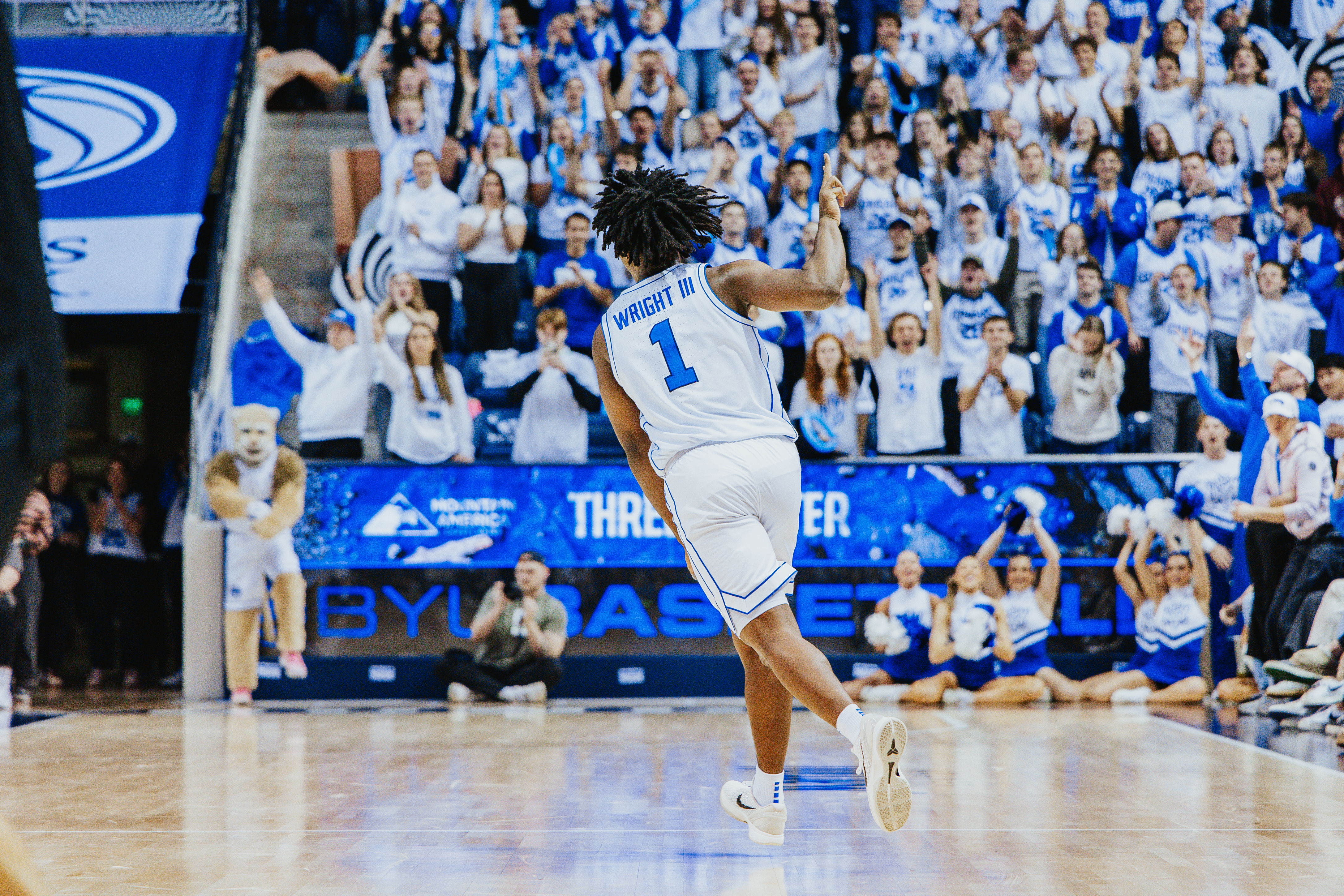 Wright guides No. 10 BYU past Pacific for 7th straight win