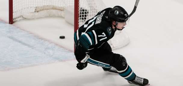 Celebrini's spin-o-rama goal helps him become fastest Sharks player to 50 points