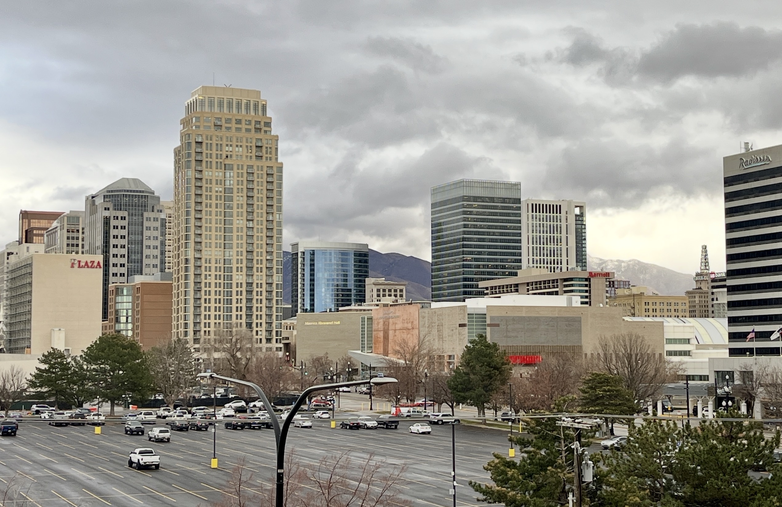 How strong wind gusts helped Salt Lake City shatter a temperature record