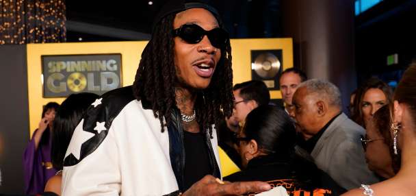 Romanian court sentences US rapper Wiz Khalifa to 9 months for drug possession