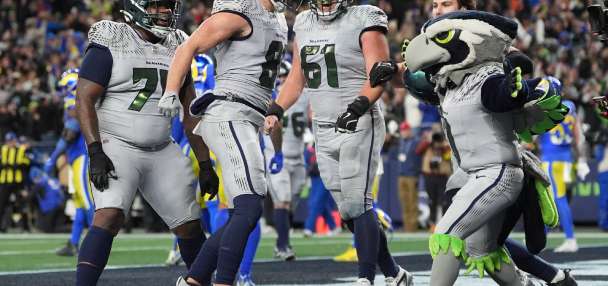 Seahawks rally from 16-point deficit and stun Rams 38-37 in OT to move atop NFC West