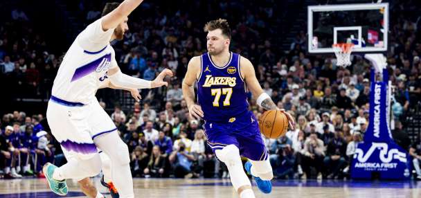 Top Sports story anchor