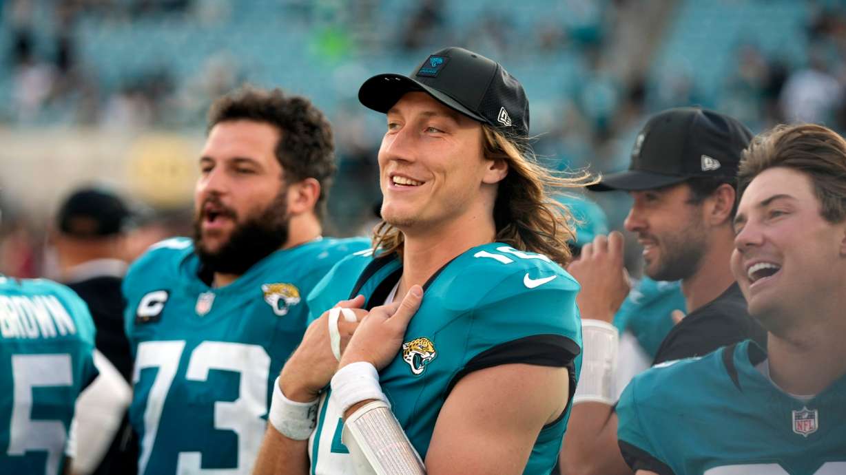 Jacksonville Jaguars quarterback Trevor Lawrence (16) looks on during the second half against the New York Jets an NFL football game, Sunday, Dec. 14, 2025, in Jacksonville, Fla.