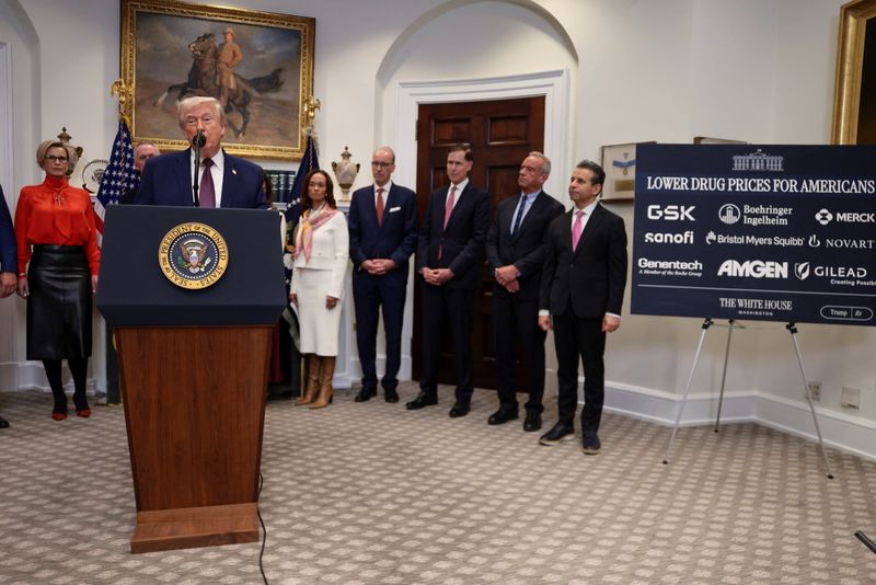 Trump, 9 pharmaceutical companies strike deal to cut prices