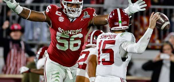 Alabama rallies from 17-point deficit to beat Oklahoma 34-24 in College Football Playoff