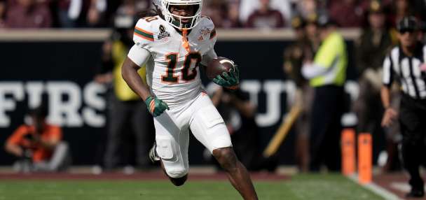 Miami's freshman redeems himself with game-winning touchdown in 10-3 win over Texas A&M