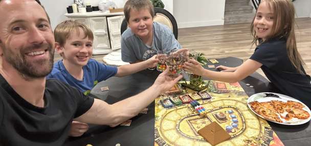 Utah father fears for children's safety after mother flees to Europe