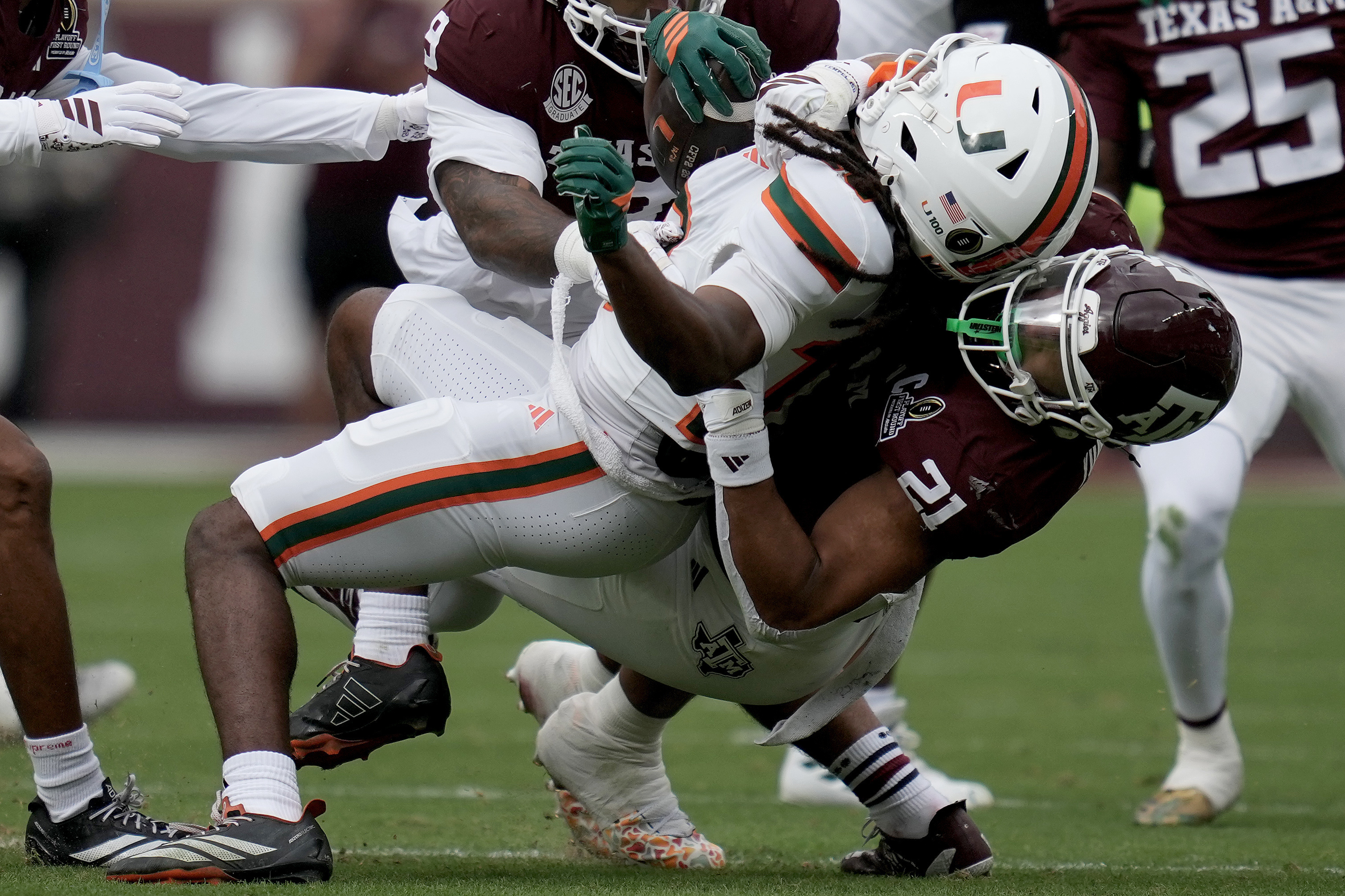 Miami's fierce defense dominates Texas A&M to advance to Cotton Bowl