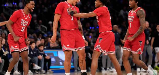 No. 19 Texas Tech rallies from 17 down to stun No. 3 Duke 82-81 at MSG