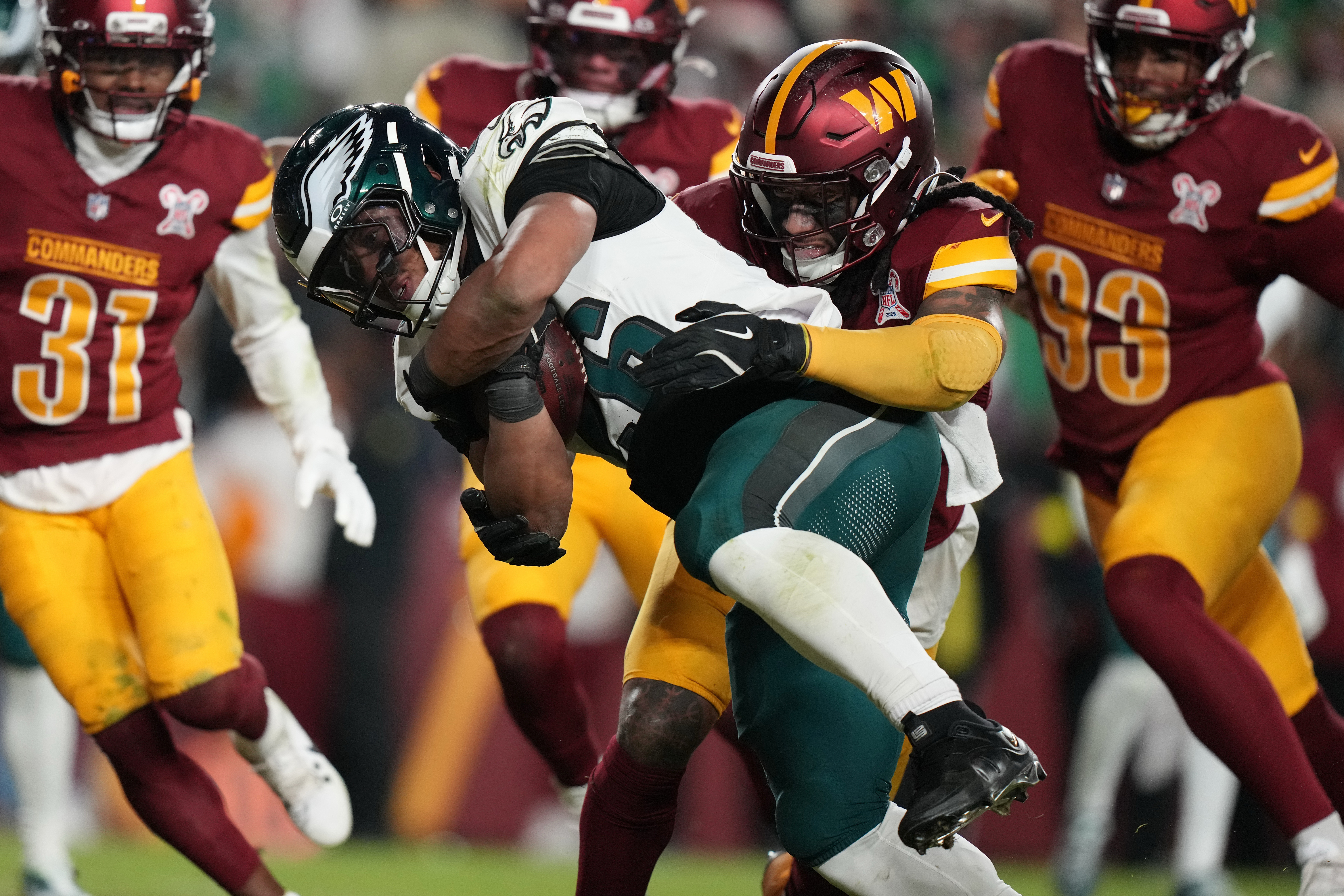 3 players are ejected after a brawl late in the Eagles' game against the Commanders