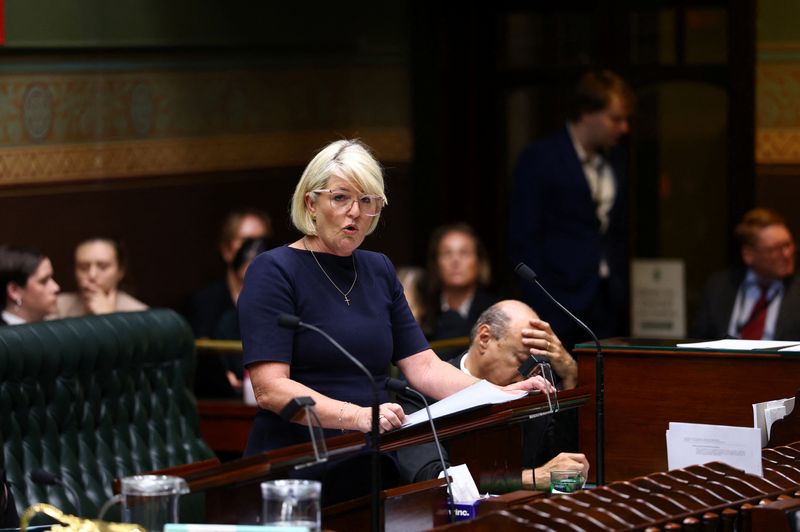 Australian state parliament reconvenes to push stricter gun laws after Bondi mass shooting