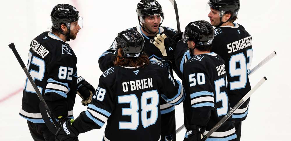 Colorado's Wedgewood records shutout as Avalanche edge Mammoth 1-0