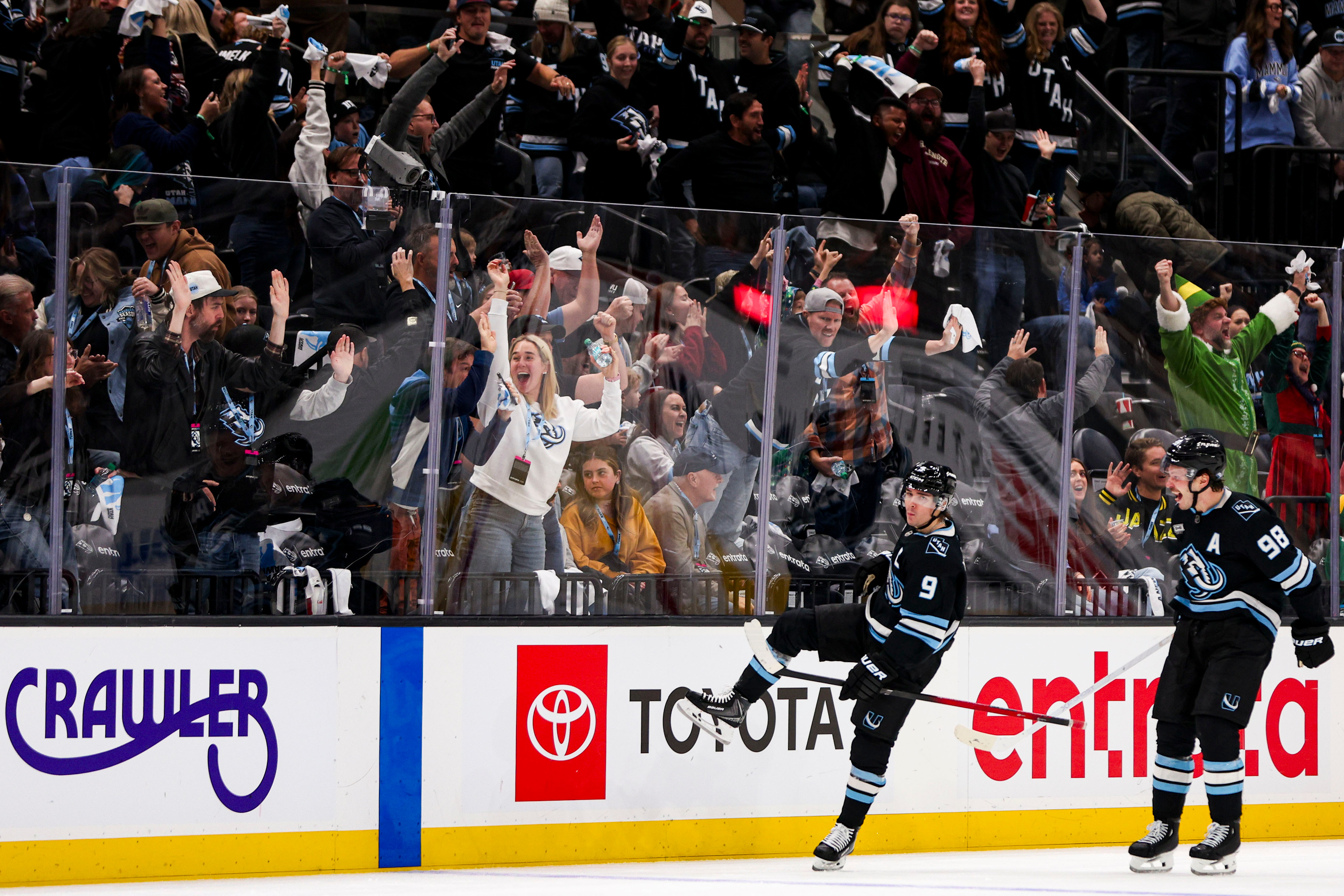 Keller comes through in OT to help Utah Mammoth hold off Winnipeg