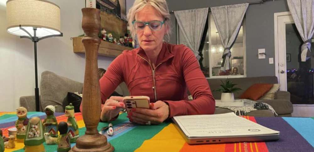 'If they can't resolve this, they will turn them over to ICE;' Utah foster family's trip turns into border mishap