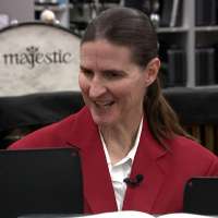 Majestic Elementary music teacher heads to Rose Parade on New Year's Day