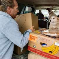 Photo gallery: Christmas food giveaway a gift for those in need