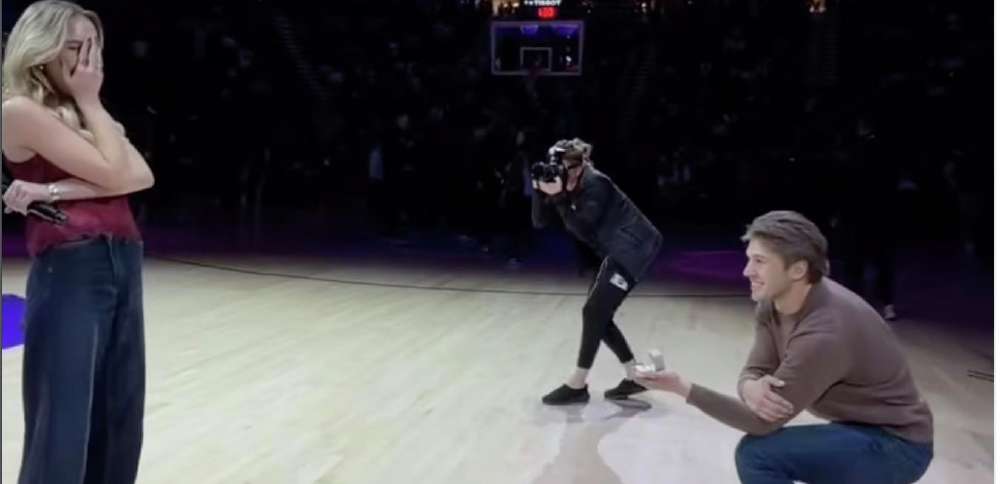 'American Idol' singer from Idaho Falls proposed to after singing national anthem at Jazz game