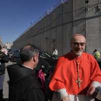 Thousands flock to Bethlehem to revive Christmas spirit after 2 years of war in Gaza