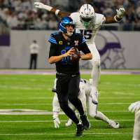 Vikings eliminate Lions with defense-dominating 23-10 victory, racking up 6 turnovers and 5 sacks