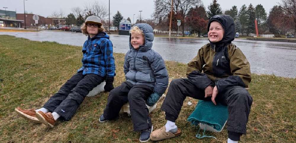 Families reinvent Christmas traditions due to lack of snow