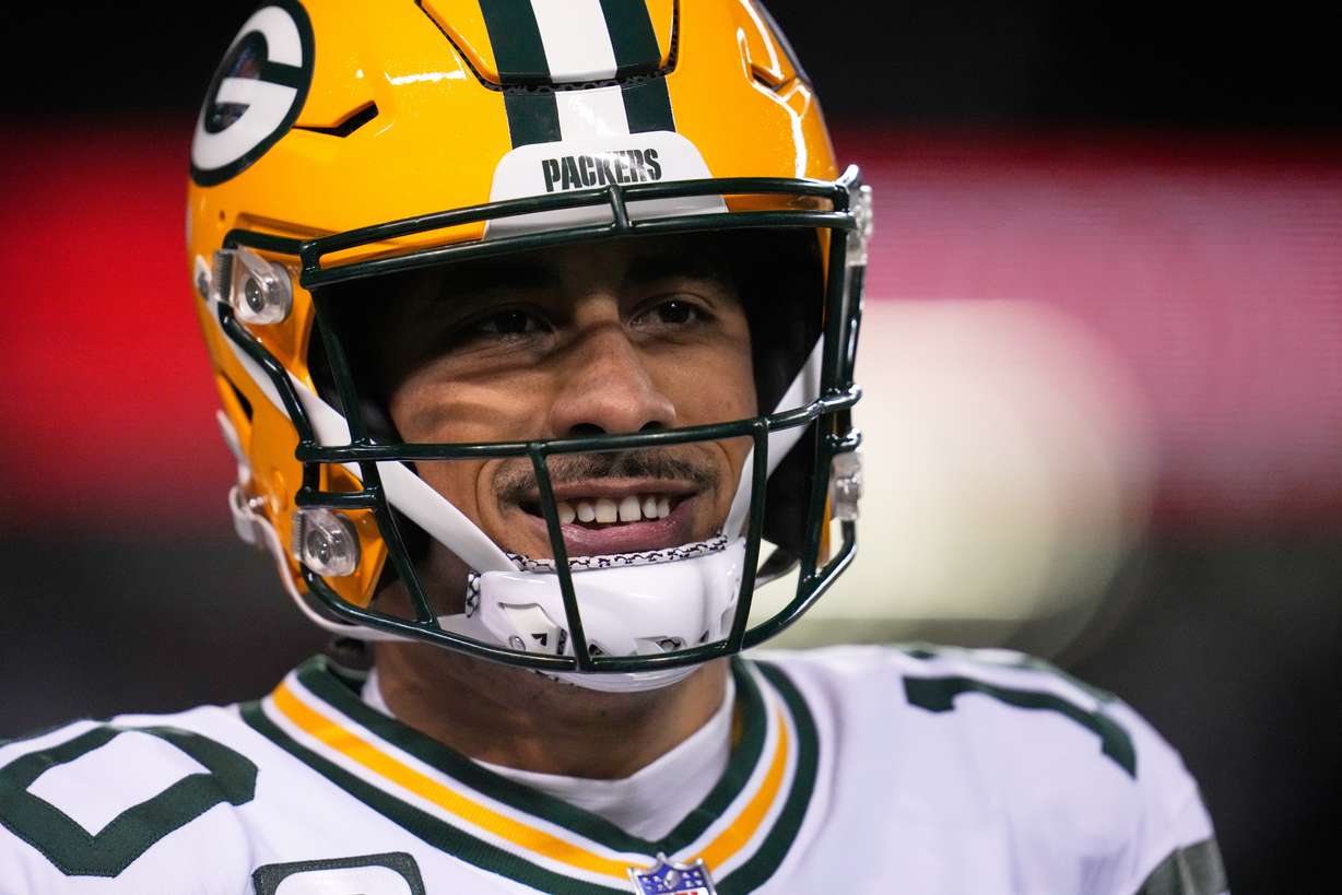 Green Bay Packers' Jordan Love warms up before an NFL football game against the Chicago Bears Saturday, Dec. 20, 2025, in Chicago.