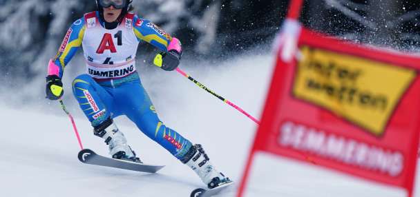 Olympic champion Sara Hector leads World Cup GS after 1st run. Mikaela Shiffrin stands 8th.
