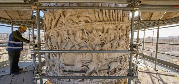 Ancient Roman column gets high-tech laser facelift