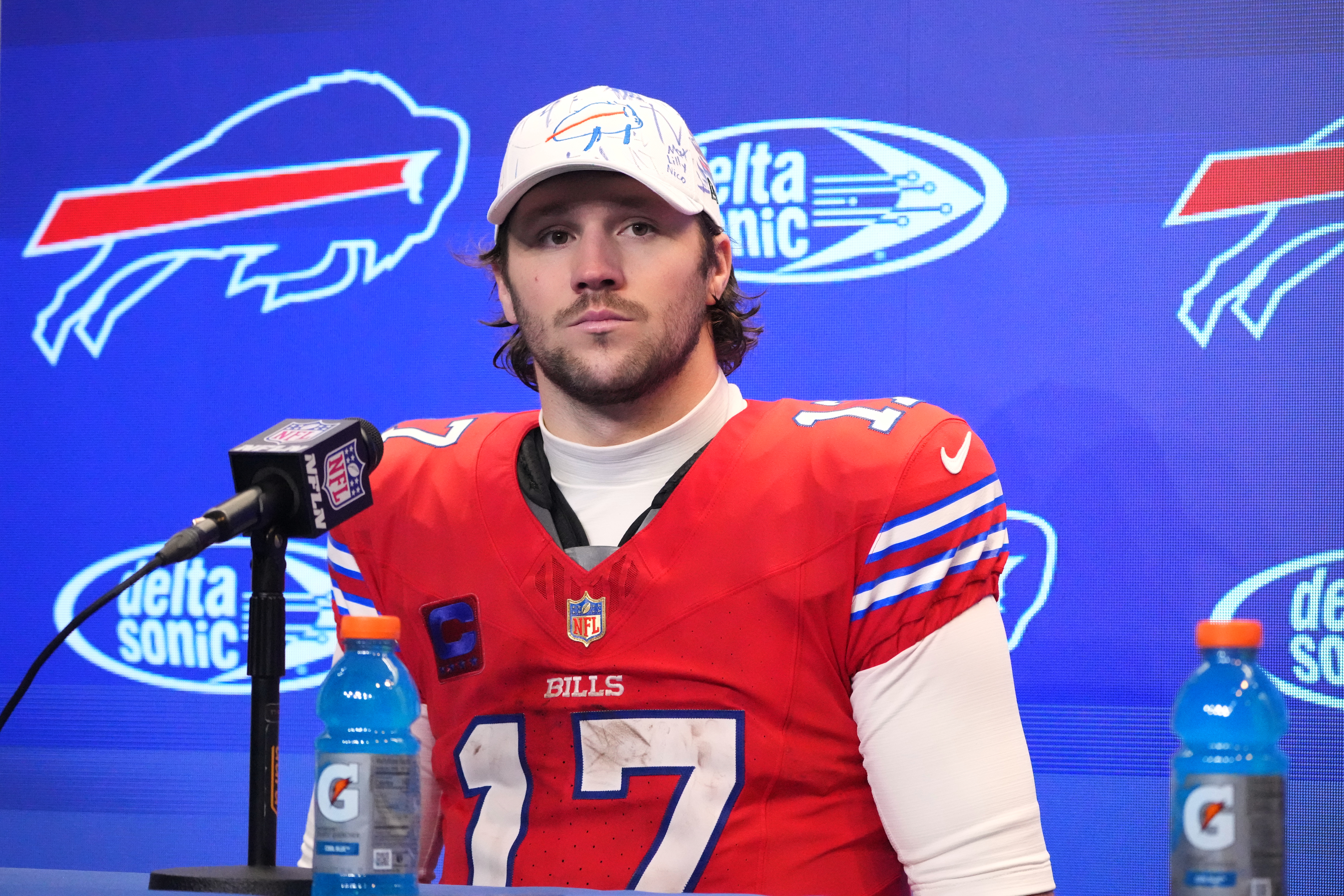 Josh Allen blames himself for failed 2-point conversion in final seconds of Bills' loss to Eagles