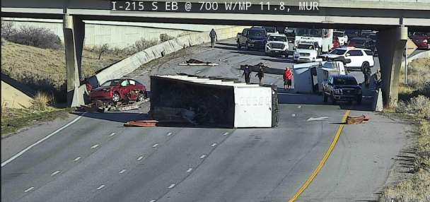 Freeway lanes reopen after semitruck crash in Murray