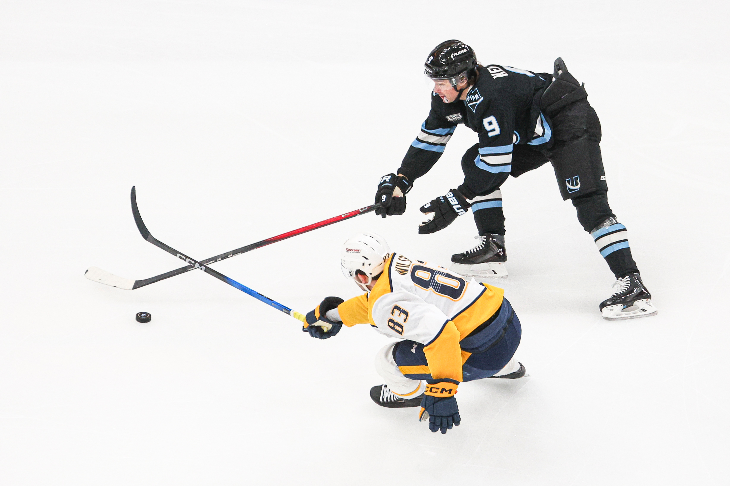 Nashville's Stamkos nets 2 goals in 2 minutes to sink Mammoth