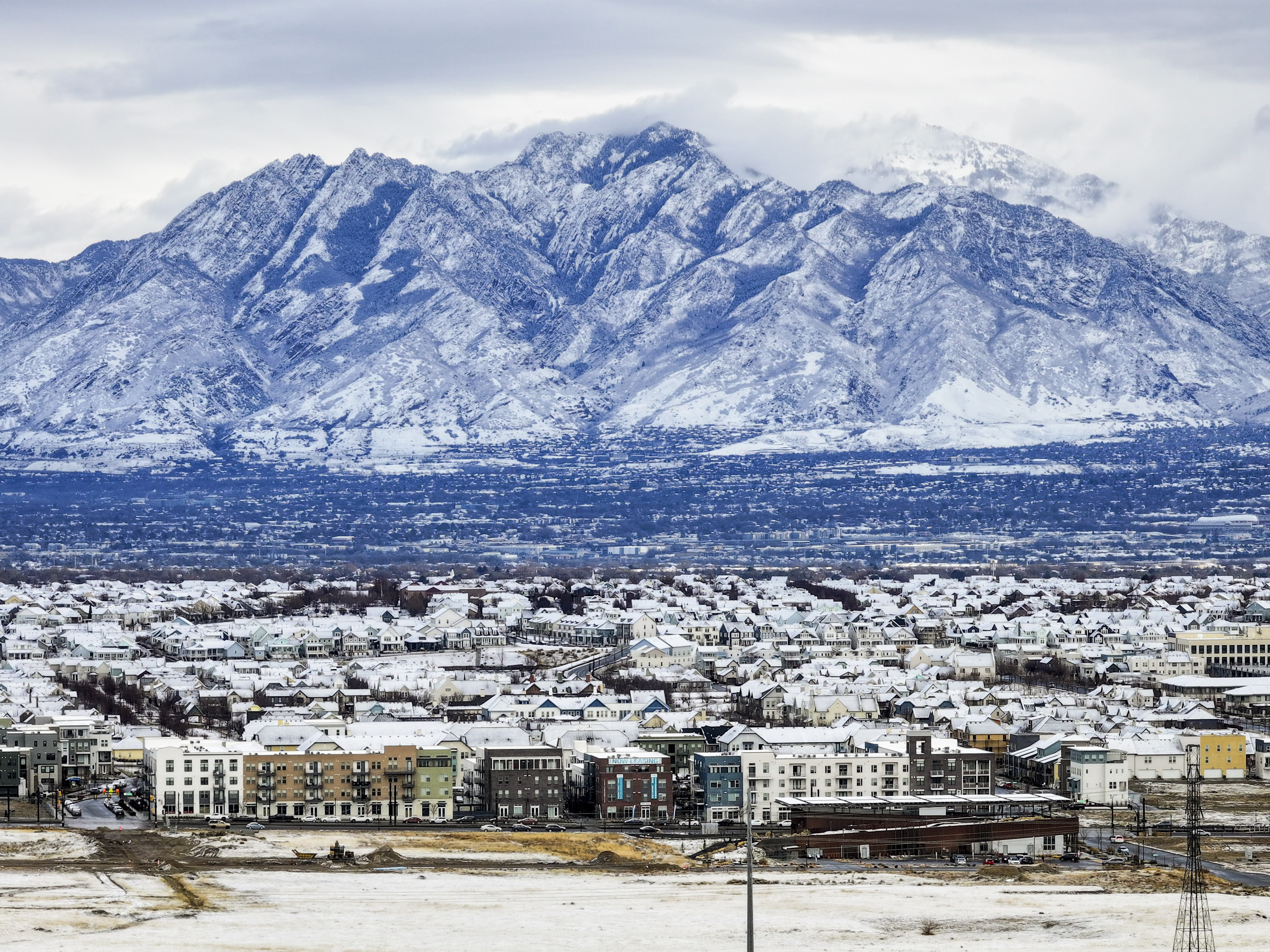 Utah reaches New Year's with one of its lowest snowpacks. Will the trend continue?