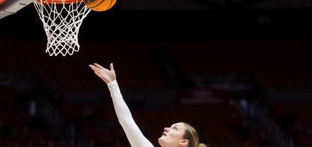 Utah women push unbeaten Arizona State to limit before 1-point loss