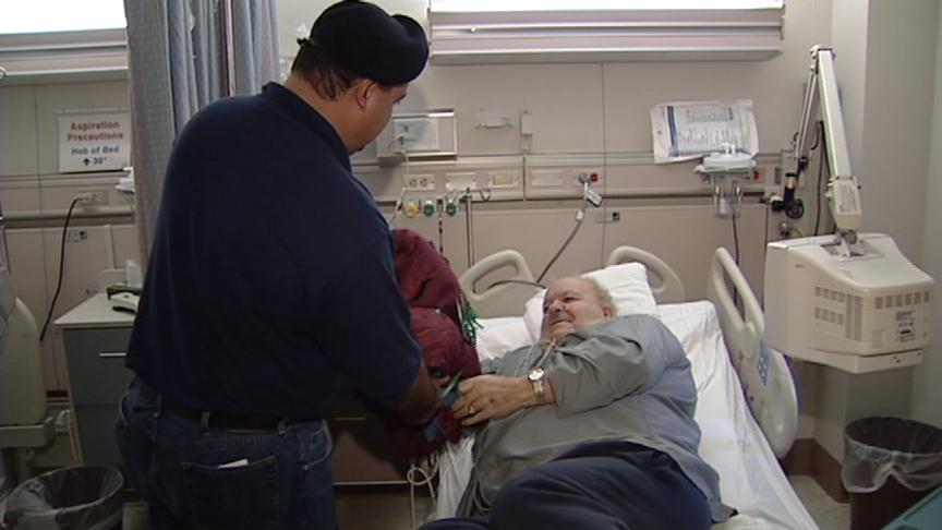 Military men and women make special visit to veterans