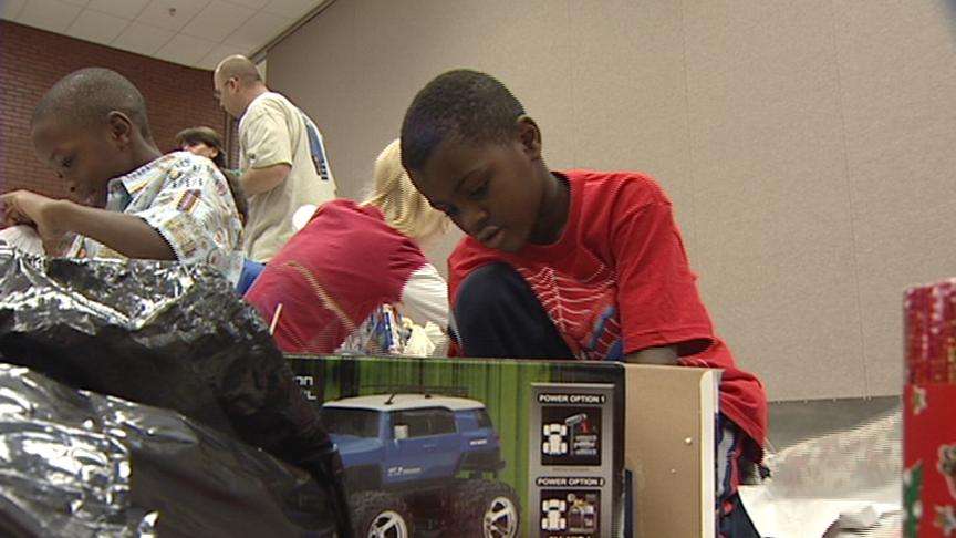 Christmas comes early at one Salt Lake City school