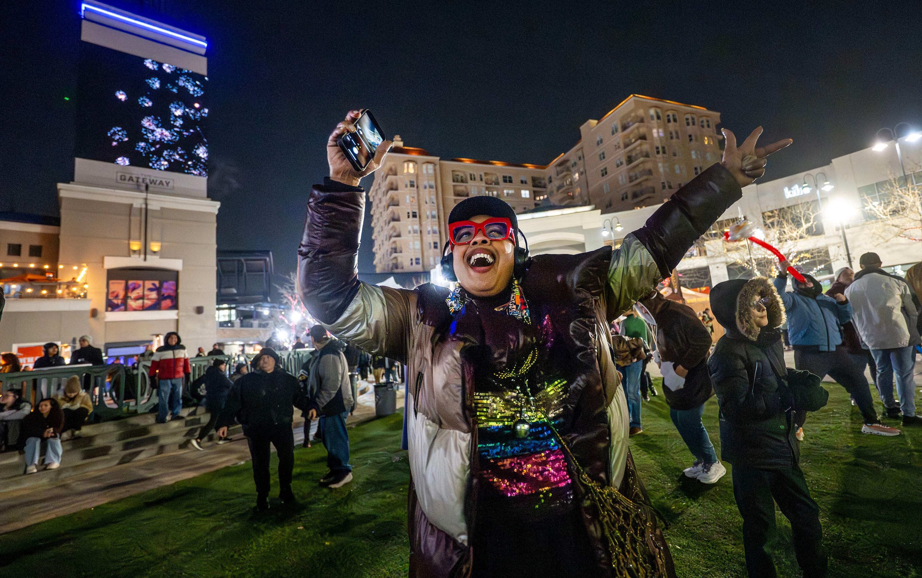 Owner places a large chunk of the Gateway in Salt Lake City up for sale