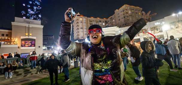 Owner places a large chunk of the Gateway in Salt Lake City up for sale