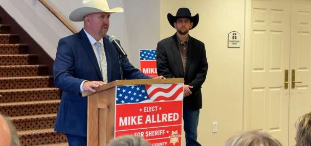 Top Politics story anchor