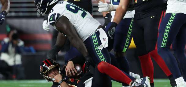 49ers' offense goes silent against Seahawks, costing them NFC's No. 1 seed