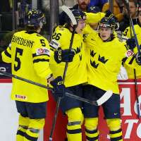 Sweden outlasts Finland 4-3 in shootout to reach world junior hockey final