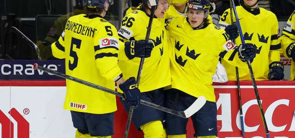 Czechia beats Canada 6-4 in world junior hockey to set up all-European final with Sweden