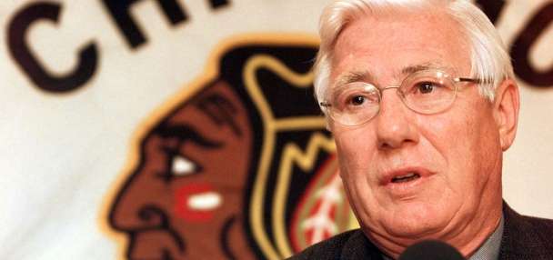Hockey Hall of Fame player and longtime Blackhawks executive Bob Pulford dies at 89