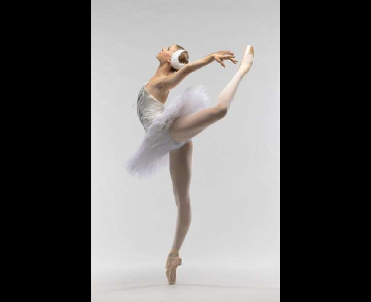Dancing through life: How one Utah teen balances ballet and academics