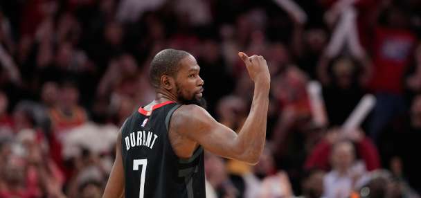 Durant admits game-winner over Suns meant more because he was 'kicked out'