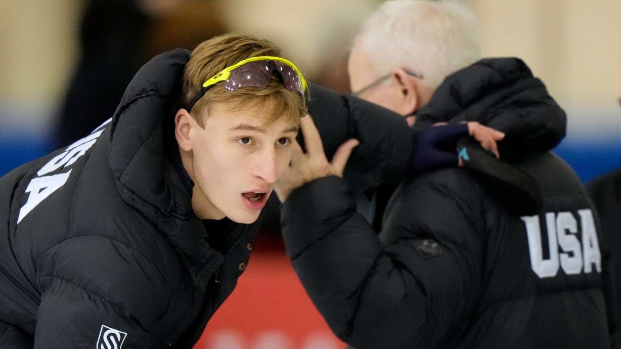 Jordan Stolz copletes his warm ups at the U.S. Olympic trials for long track speed skating at the Pettit National Ice Center Sunday, Jan. 4, 2026 in Milwaukee.